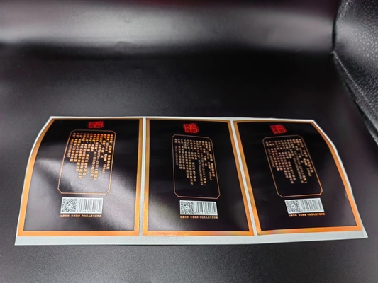 A folha de ouro das etiquetas da etiqueta do vinho tinto gravou de papel de etiquetas da folha personalizada